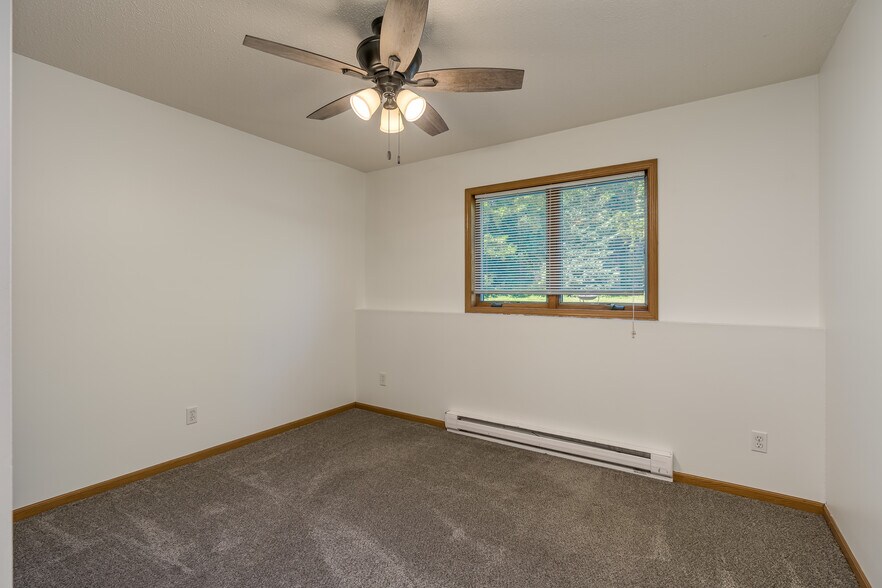 Building Photo - 119 Balcerzak Dr