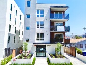 Building Photo - 5813 Lexington Ave