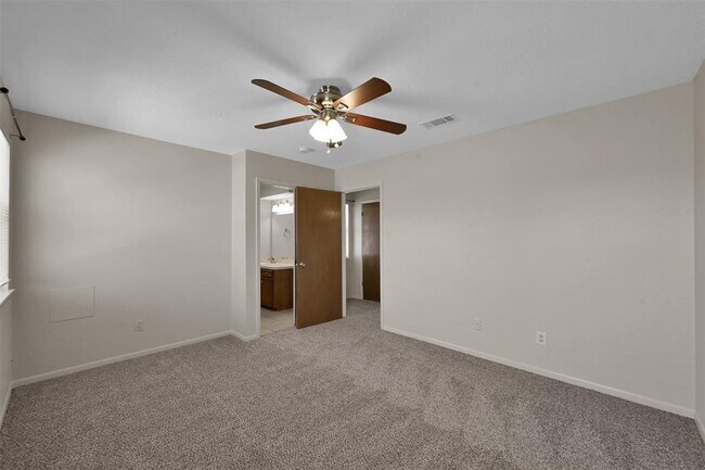 Building Photo - 1603 Hazelwood St