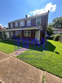 Building Photo - Freshly Renovated 3 Bed, 1 Bath Duplex – G...