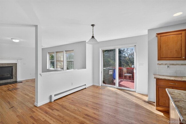 Building Photo - 1281 NY-208