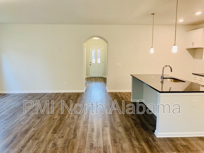 Building Photo - 108 Grv Hl Cir