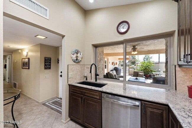 Building Photo - 421 Leisure World