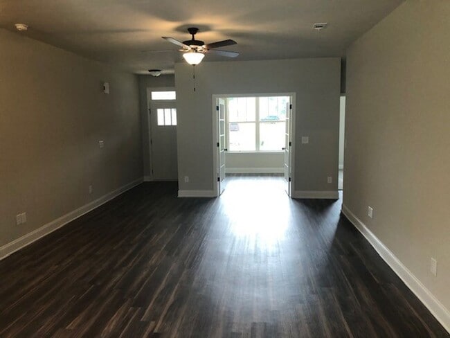 Building Photo - 103 Chancellor Ct