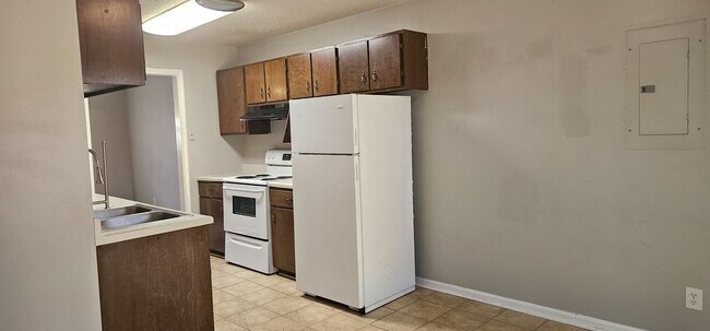 Building Photo - A - Ridgewood