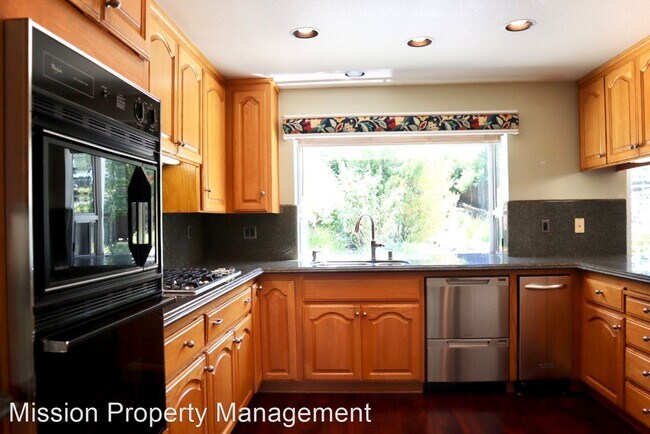 Building Photo - 4 br, 3 bath House - 48934 Ventura Dr