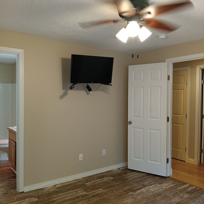 Building Photo - Great House With So Much To Offer In Independence!