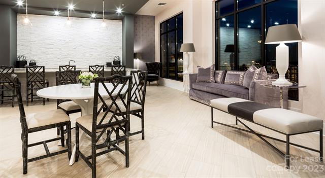 Building Photo - 16408 Holly Crest Ln