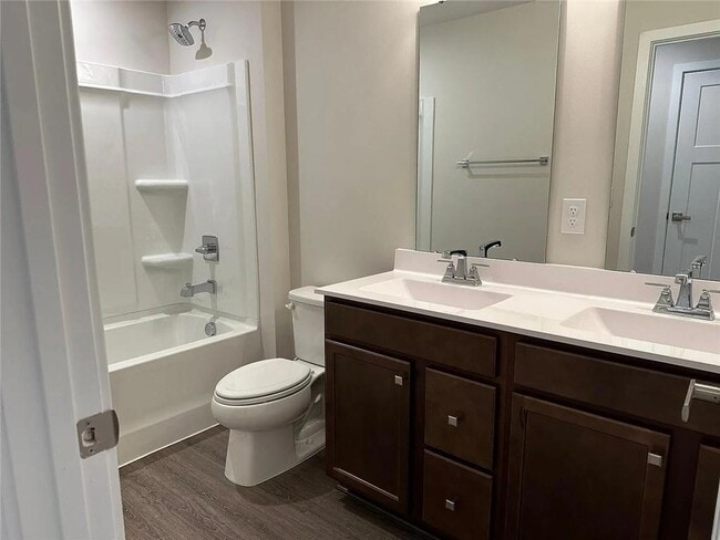 Building Photo - 247 Salt Lk Ln