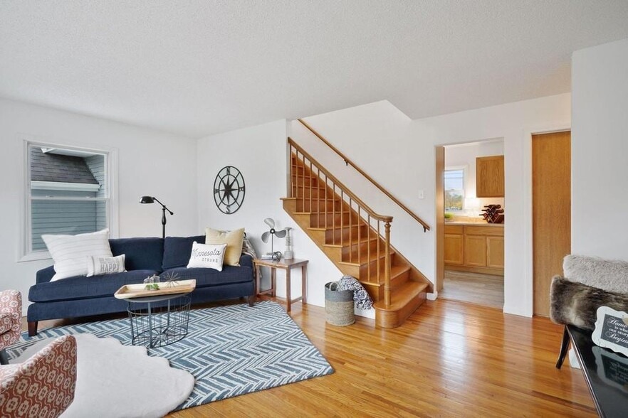 Building Photo - 5060 Hughes Ave NE