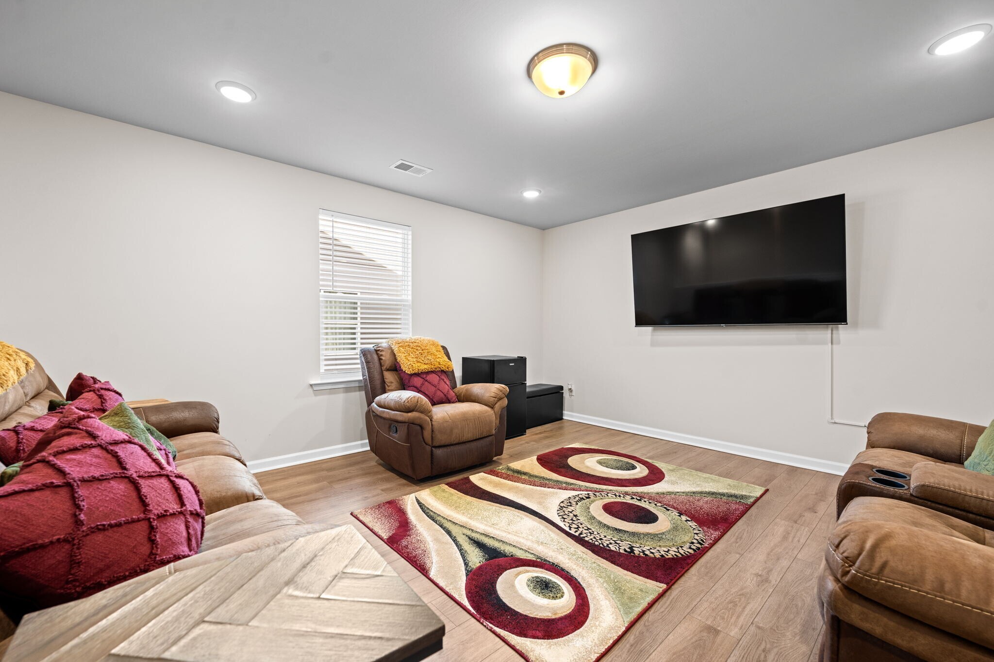 Building Photo - 188 Lucca Dr