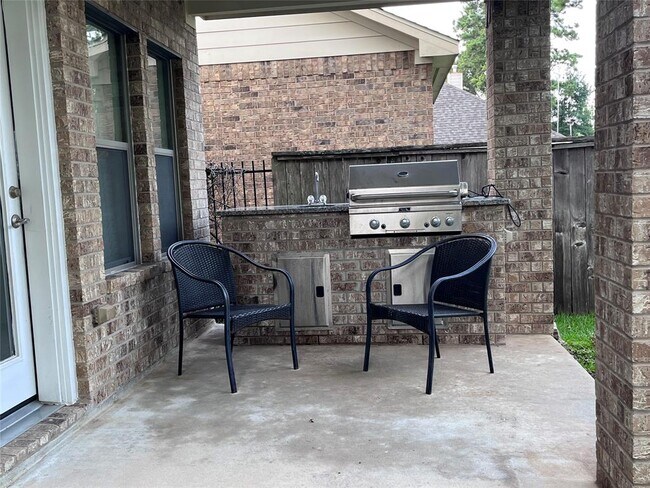 Building Photo - 114 E Lasting Spring Cir