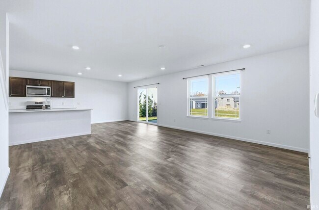 Building Photo - 4152 Bradley Dr