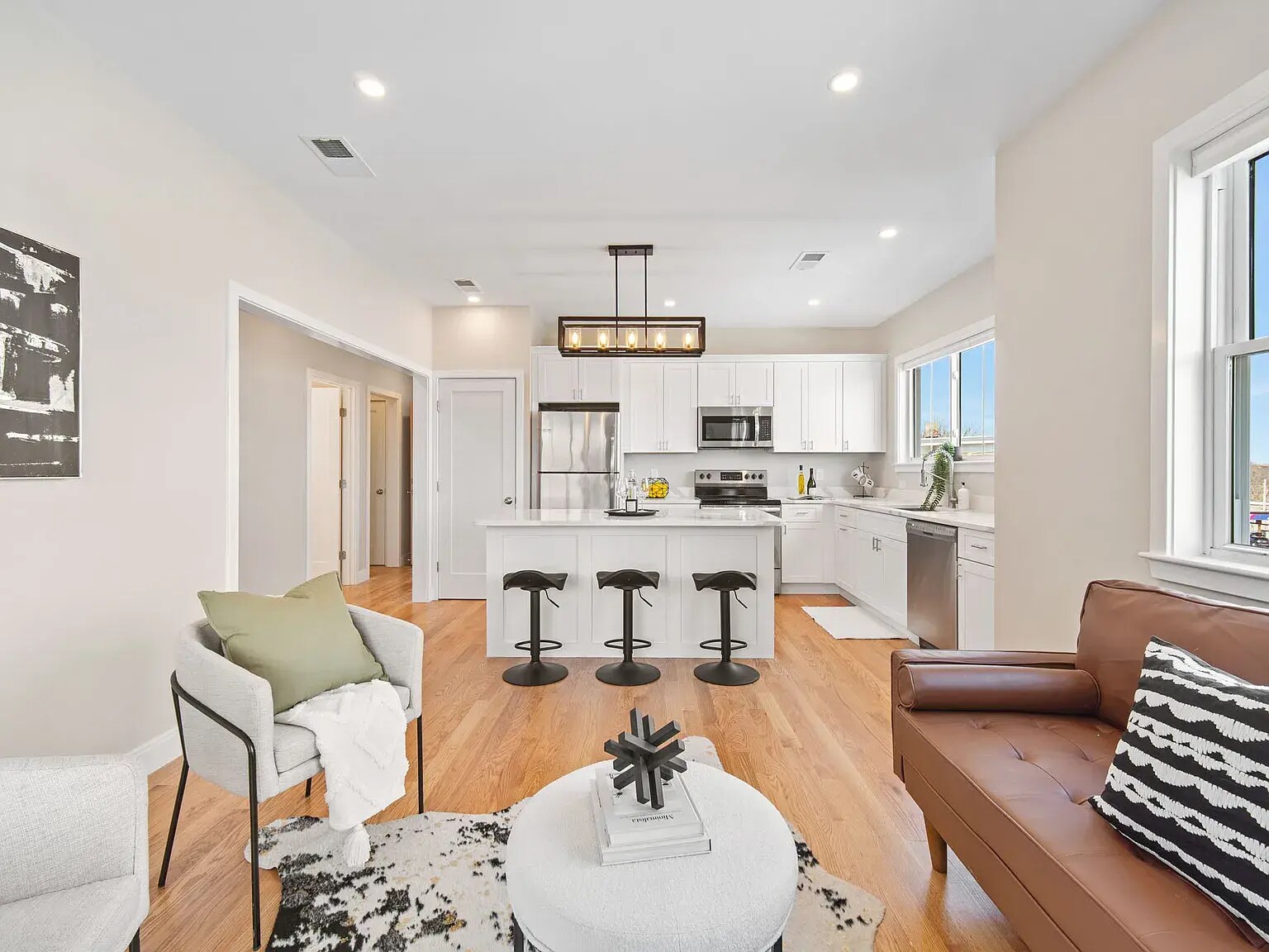 Building Photo - 4 Hecla St