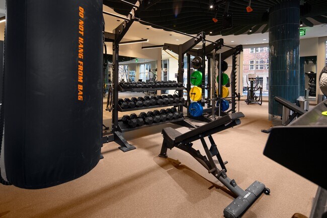 Building Photo - Acoma