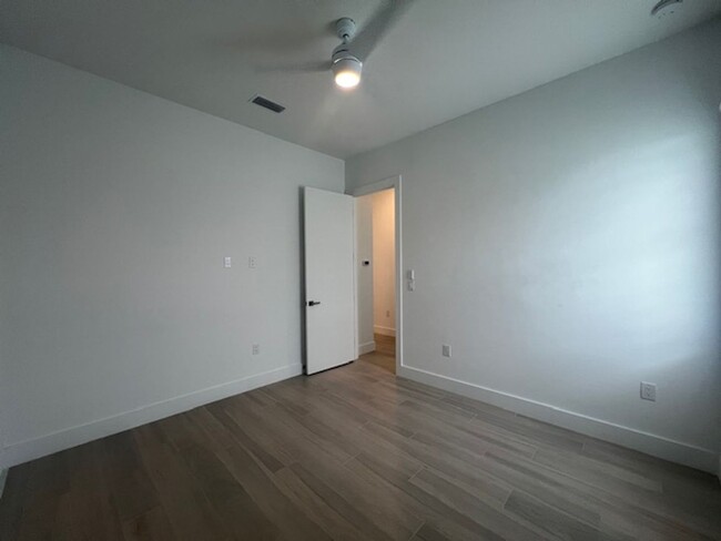 Building Photo - ? For Rent: Stunning 3 Bedroom, 2 Bath Poo...