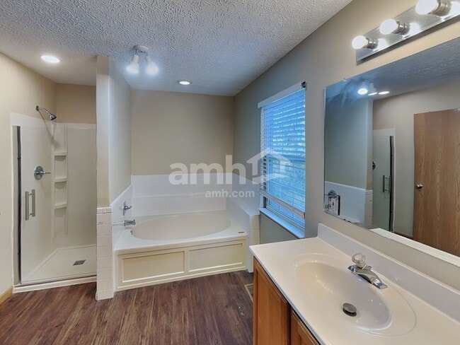 Building Photo - 7908 Windrift Pl