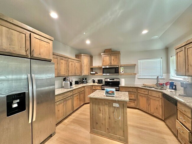 Building Photo - Coming Soon: Charming 1-Story 4 Bedroom Ho...