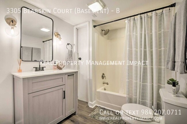Building Photo - 3305 Bearskin Ct