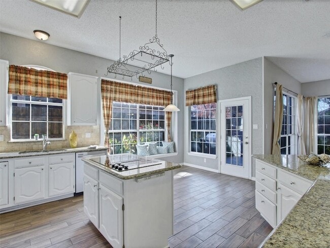 Building Photo - 11117 Knoxville Ln