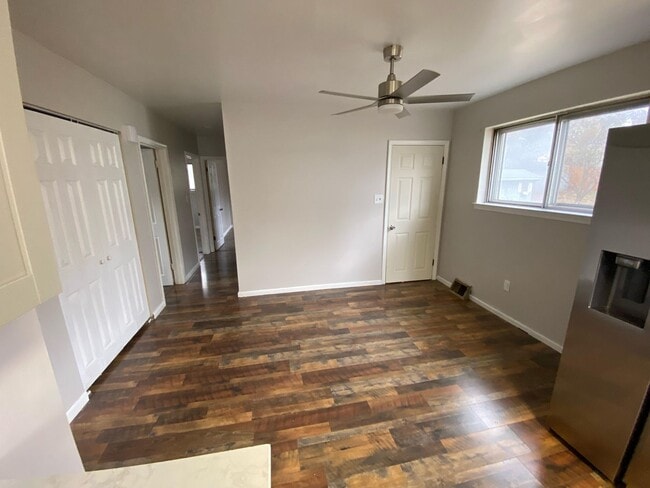 Building Photo - Renovated 3 Bed Single Family Ranch Home on Quite Cul De Sac