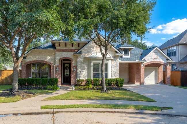 Primary Photo - 8407 Iron Tree Ln