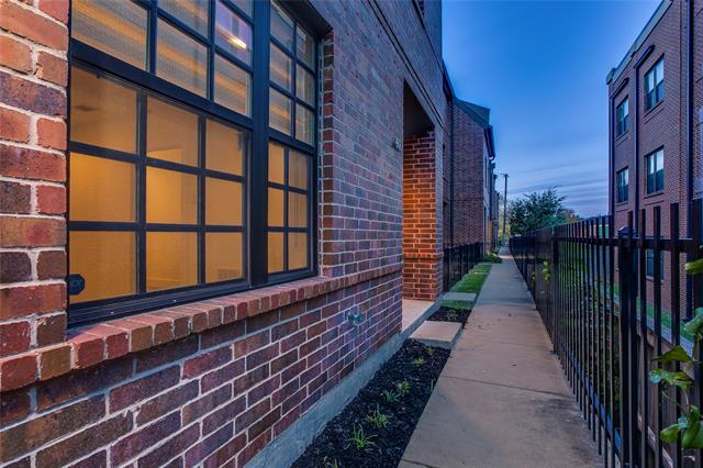 Building Photo - 602 Finley Ct