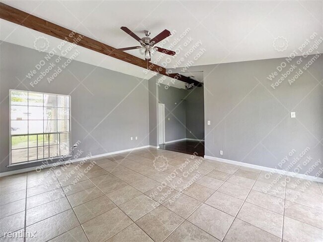 Building Photo - 8411 Collingwood-