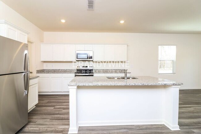 Building Photo - 534 Otway Lp