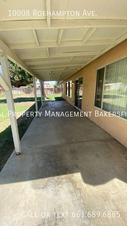 Building Photo - 10008 Roehampton Ave