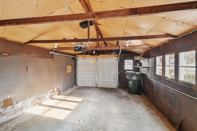 Building Photo - 17306 Holmes Ave