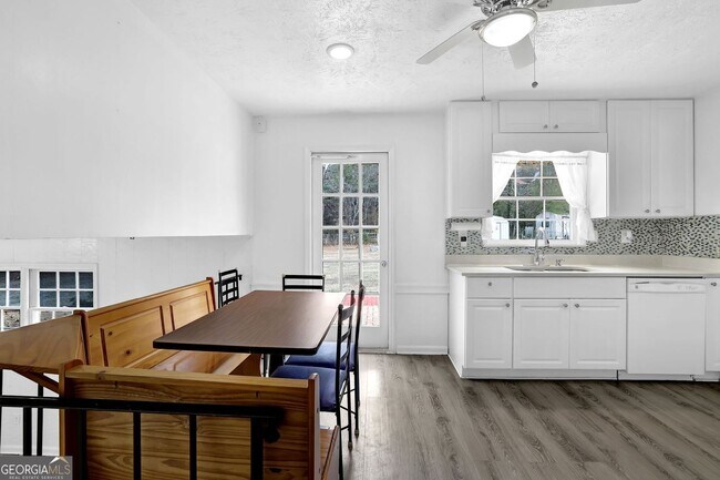 Building Photo - 2746 Abilene Trail SW