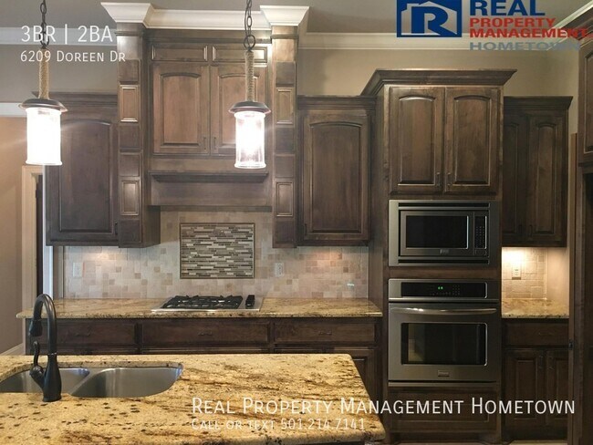 Building Photo - Magnificent 3/2 Home Tucked Away in a Beau...