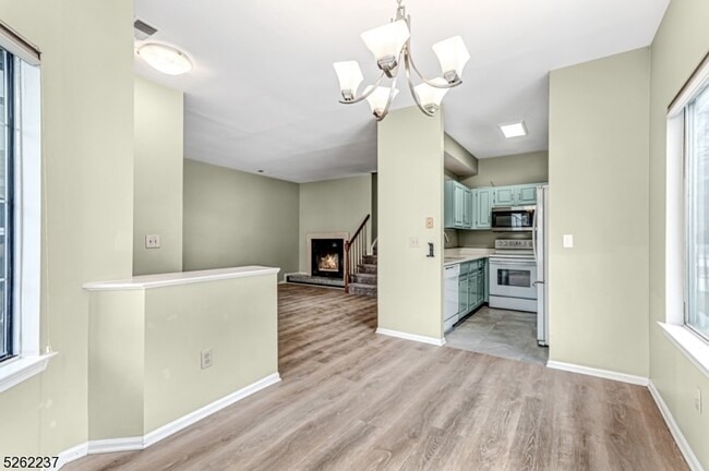 Building Photo - 78 Academy Ct