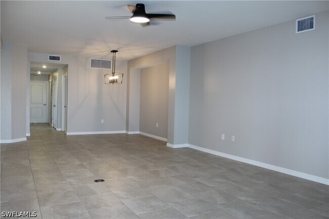 Building Photo - 5661 Melbourne Ct