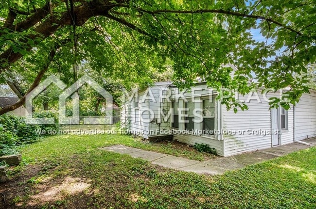 Building Photo - 7094 Fisher Ave