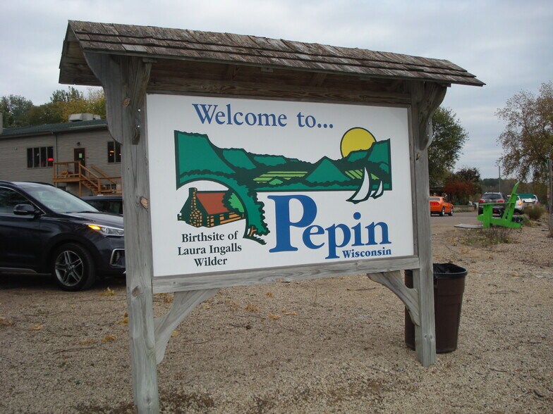 Building Photo - 1200 2nd St