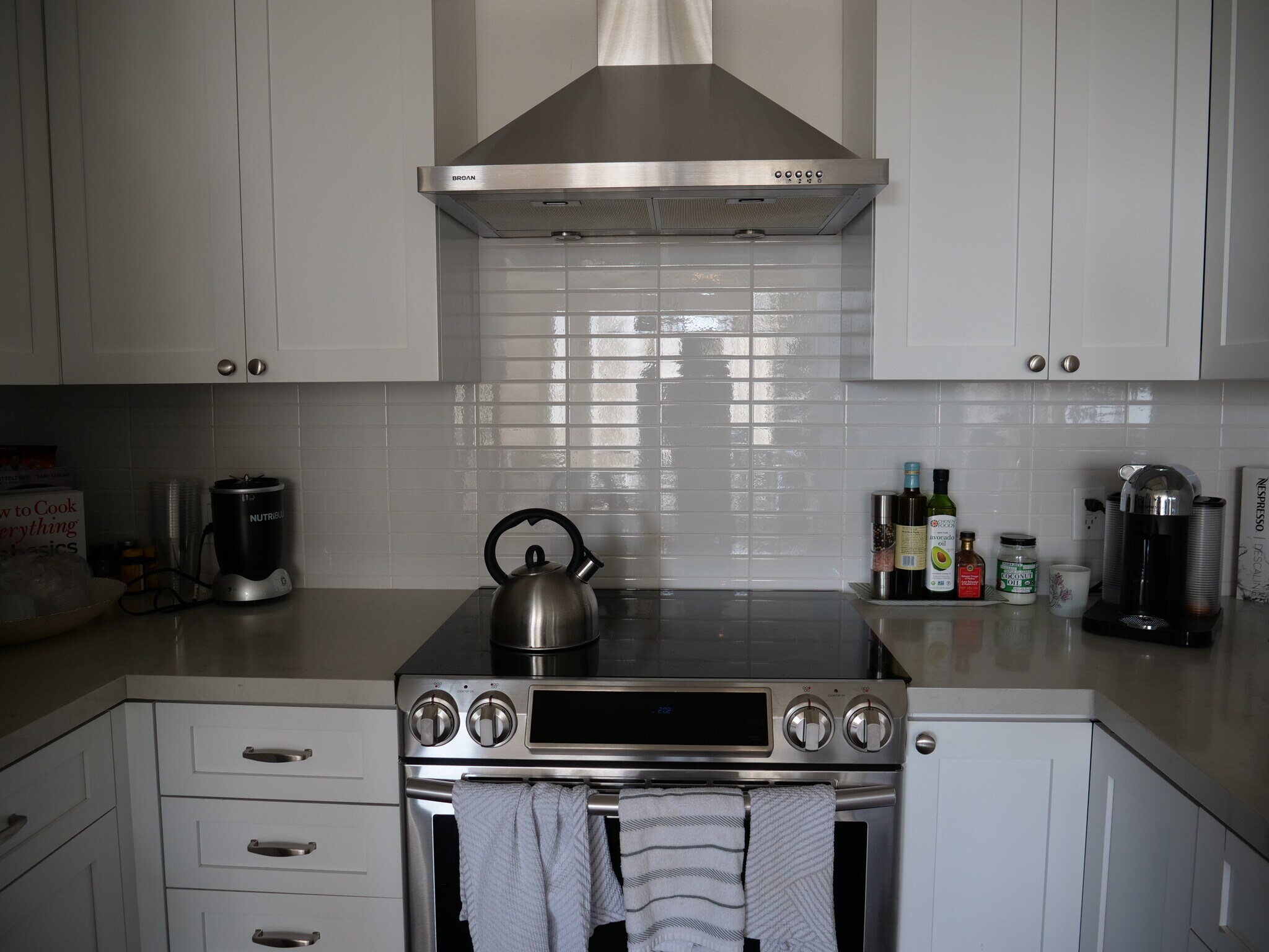 Kitchen - 8960 Cynthia St