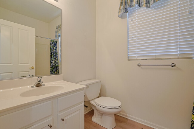 Building Photo - 12166 White Tail Ln