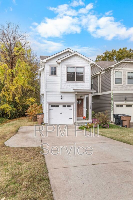 Building Photo - 537 Eastboro Dr