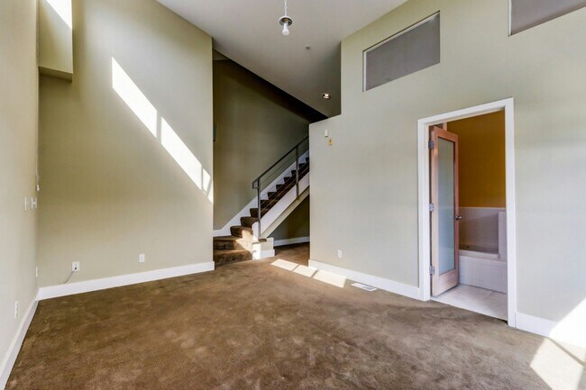 Building Photo - 725 Tehama St