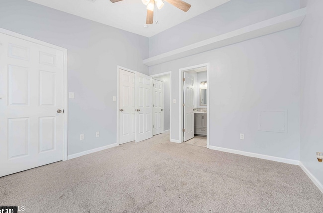 Building Photo - Now Available | 2 Bedroom 2.5 Bath | Bristol, TN