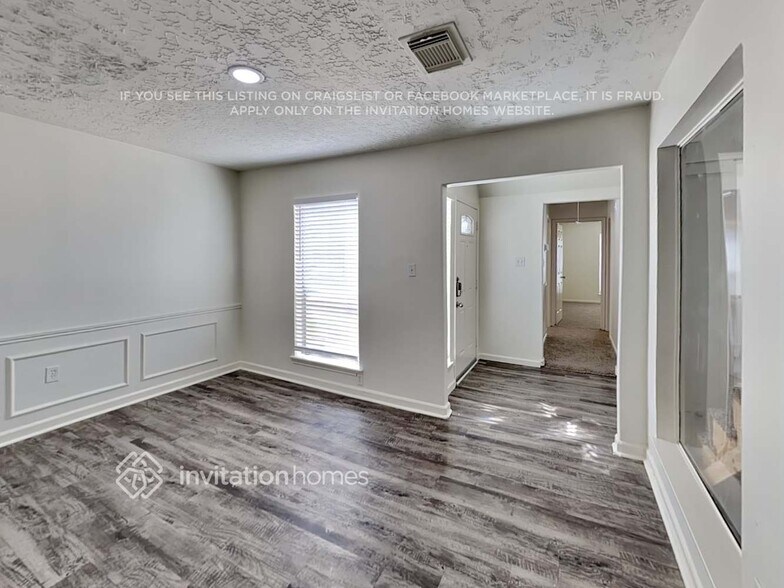 Building Photo - 22526 Smokey Hill Dr