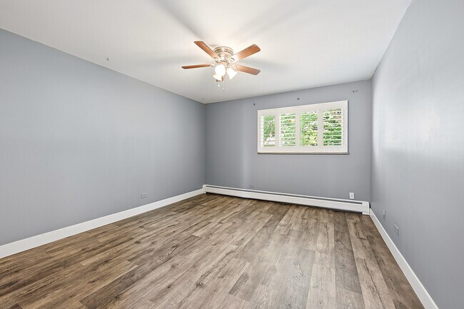 Building Photo - 2710 1/2 W Yale Ave