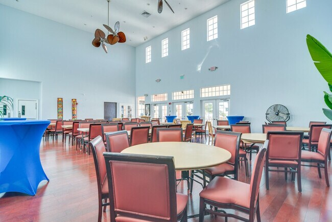 Building Photo - 5172 Coquina Key Dr SE