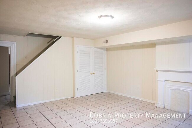 Building Photo - 508 W Clay St