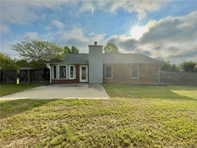 Building Photo - 103 Peregrine Pl