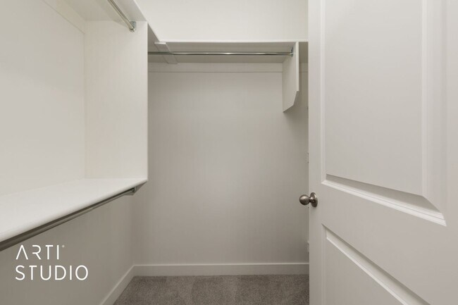 Building Photo - Modern Comfort in Midvale – 3 Bed, 2 Bath ...