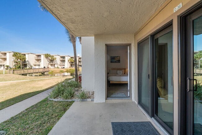 Building Photo - 8727 Thomas Dr