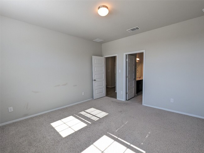 Building Photo - 1305 Goforth Rd